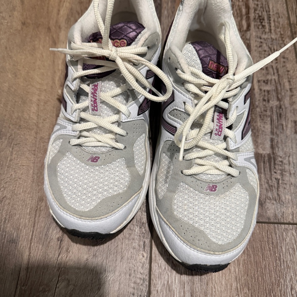 New Balance Women's 1540 running shoes